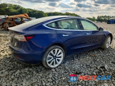Trzecie zdjęcie samochodu z tyłu: 2019 TESLA MODEL 3 VIN:5YJ3E1EB8KF450918 - miniatura