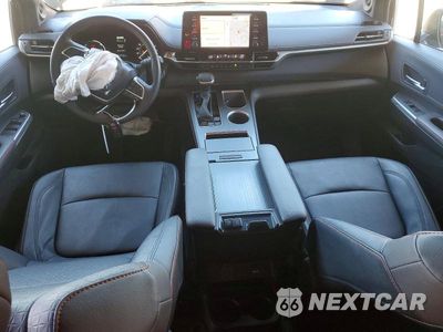 Zdjęcie 8 z 13 samochodu: 2023 TOYOTA SIENNA XSE 7-PASSENGER VIN:5TDDSKFC0PS106626 - miniatura