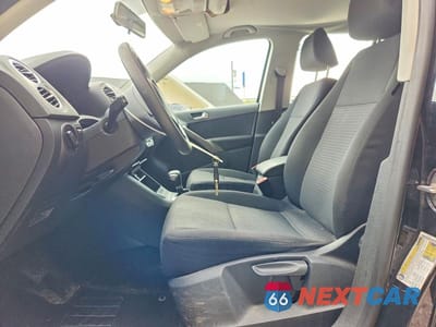 Zdjęcie 7 z 13 samochodu: 2009 VOLKSWAGEN TIGUAN S VIN:WVGAV75N49W512367 - miniatura
