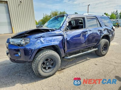 2018 TOYOTA 4RUNNER SR5 JTEBU5JR3J5604195 - główne zdjęcie licytacji z USA - miniatura
