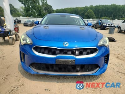 Piąte zdjęcie samochodu w środku: 2019 KIA STINGER BASE VIN:KNAE15LA5K6066075 - miniatura