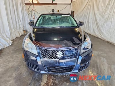 Piąte zdjęcie samochodu w środku: 2012 SUZUKI KIZASHI SE VIN:JS2RF9A3XC6101119 - miniatura