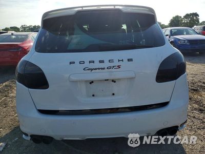 Zdjęcie 6 z 14 samochodu: 2014 PORSCHE CAYENNE GTS VIN:WP1AD2A2XELA70761 - miniatura