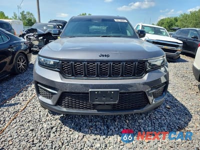 Piąte zdjęcie samochodu w środku: 2024 JEEP GRAND CHEROKEE LAREDO VIN:1C4RJHAG0RC236383 - miniatura