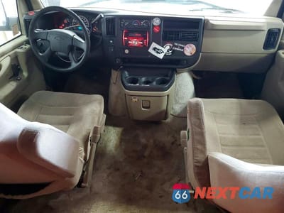 Zdjęcie 8 z 13 samochodu: 2003 CHEVROLET EXPRESS G1500 VIN:1GBFG15X931226347 - miniatura