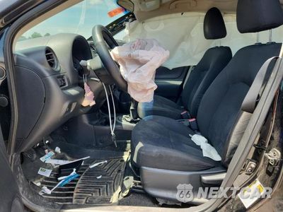 Zdjęcie 7 z 12 samochodu: 2018 NISSAN VERSA S VIN:3N1CN7AP3JL806960 - miniatura