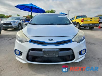 Piąte zdjęcie samochodu w środku: 2015 KIA FORTE SX VIN:KNAFZ5A33F5390509 - miniatura