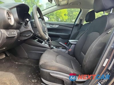 Zdjęcie 7 z 12 samochodu: 2021 KIA FORTE LXS VIN:3KPF24AD0ME349430 - miniatura
