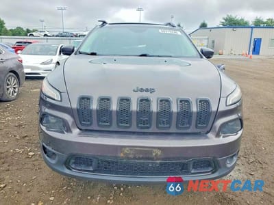 Piąte zdjęcie samochodu w środku: 2018 JEEP CHEROKEE LIMITED VIN:1C4PJMDX6JD576096 - miniatura