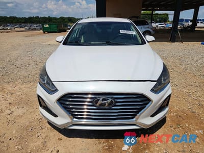 Piąte zdjęcie samochodu w środku: 2019 HYUNDAI SONATA SE VIN:5NPE24AF8KH738774 - miniatura
