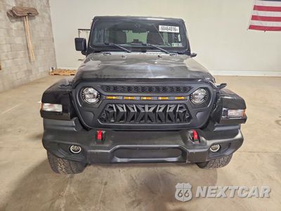 Piąte zdjęcie samochodu w środku: 2018 JEEP WRANGLER UNLIMITED SPORT VIN:1C4HJXDG0JW274698 - miniatura