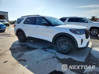 Czwarte zdjęcie samochodu z boku: 2026 FORD EXPLORER ST VIN:1FMWK7GC4TGA10230 - miniatura