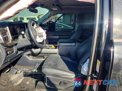 Zdjęcie 7 z 14 samochodu: 2023 FORD F350 VIN:1FT8W3BTXPED48184 - miniatura