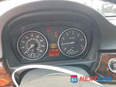 Zdjęcie 9 z 12 samochodu: 2009 BMW 328 XI VIN:WBAPK73509A449983 - miniatura