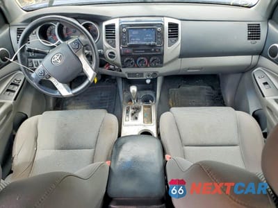 Zdjęcie 8 z 12 samochodu: 2015 TOYOTA TACOMA V6 VIN:3TMLU4EN5FM182619 - miniatura