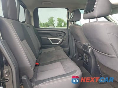 Zdjęcie 10 z 12 samochodu: 2021 NISSAN TITAN SV VIN:1N6AA1EF2MN530755 - miniatura