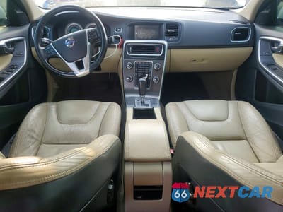 Zdjęcie 8 z 12 samochodu: 2012 VOLVO S60 T5 VIN:YV1622FS5C2031188 - miniatura
