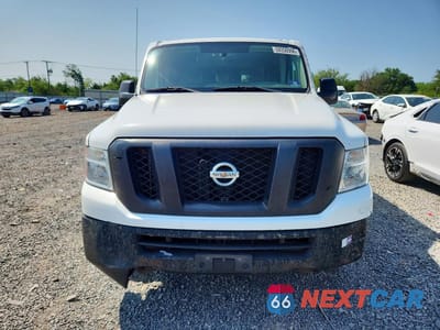 Piąte zdjęcie samochodu w środku: 2012 NISSAN NV 3500 HD S VIN:5BZAF0AA2CN200699 - miniatura