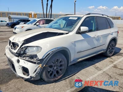 2013 BMW X5 XDRIVE35I 5UXZV4C57D0B06346 - główne zdjęcie licytacji z USA - miniatura
