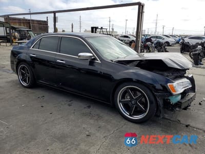 Czwarte zdjęcie samochodu z boku: 2012 CHRYSLER 300 LIMITED VIN:2C3CCACG3CH263378 - miniatura