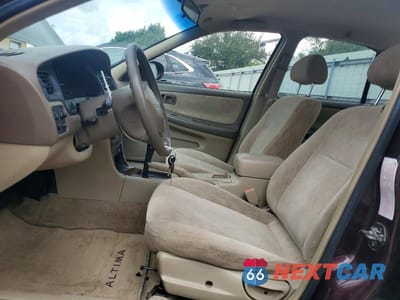 Zdjęcie 7 z 12 samochodu: 1998 NISSAN ALTIMA XE VIN:1N4DL01D2WC206234 - miniatura