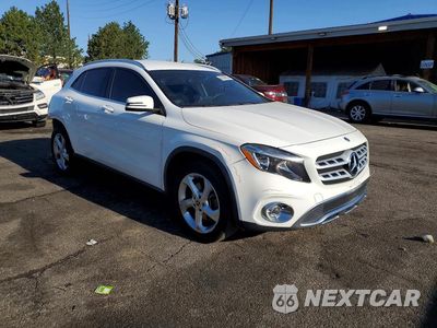 Czwarte zdjęcie samochodu z boku: 2019 MERCEDES-BENZ GLA 250 VIN:WDCTG4EB1KJ551250 - miniatura