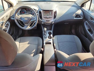 Zdjęcie 8 z 12 samochodu: 2017 CHEVROLET CRUZE LT VIN:1G1BE5SM9H7170893 - miniatura