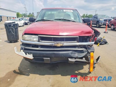 Piąte zdjęcie samochodu w środku: 2001 CHEVROLET S TRUCK S10 VIN:1GCCS14581K177162 - miniatura