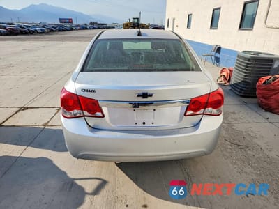 Zdjęcie 6 z 12 samochodu: 2016 CHEVROLET CRUZE LIMITED LS VIN:1G1PC5SG1G7200585 - miniatura