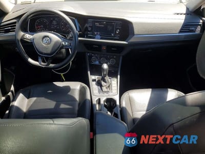 Zdjęcie 8 z 12 samochodu: 2021 VOLKSWAGEN JETTA S VIN:3VWC57BU8MM082079 - miniatura