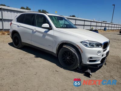 Czwarte zdjęcie samochodu z boku: 2015 BMW X5 XDRIVE35I VIN:5UXKR0C59F0K55467 - miniatura