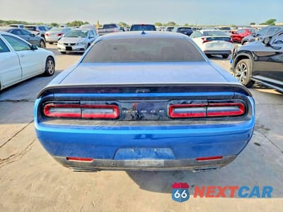 Zdjęcie 6 z 12 samochodu: 2021 DODGE CHALLENGER R/T SCAT PACK VIN:2C3CDZFJ7MH537718 - miniatura
