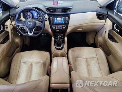 Zdjęcie 8 z 13 samochodu: 2018 NISSAN ROGUE SL VIN:5N1AT2MTXJC845722 - miniatura