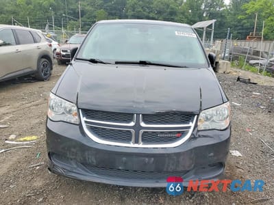 Piąte zdjęcie samochodu w środku: 2019 DODGE GRAND CARAVAN SE VIN:2C4RDGBG1KR649636 - miniatura