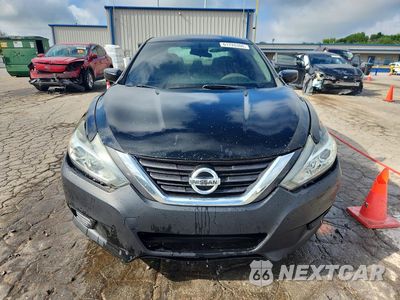 Piąte zdjęcie samochodu w środku: 2016 NISSAN ALTIMA 2.5 S VIN:1N4AL3AP8GN366896 - miniatura