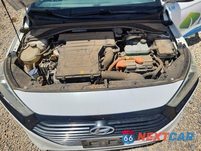 Zdjęcie 11 z 12 samochodu: 2019 HYUNDAI IONIQ BLUE VIN:KMHC65LC0KU136747 - miniatura