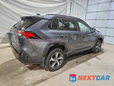 Trzecie zdjęcie samochodu z tyłu: 2021 TOYOTA RAV4 PRIME SE VIN:JTMAB3FV7MD038097 - miniatura