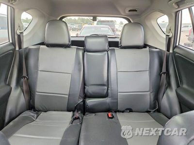 Zdjęcie 10 z 13 samochodu: 2017 TOYOTA RAV4 XLE VIN:JTMWFREVXHJ703970 - miniatura