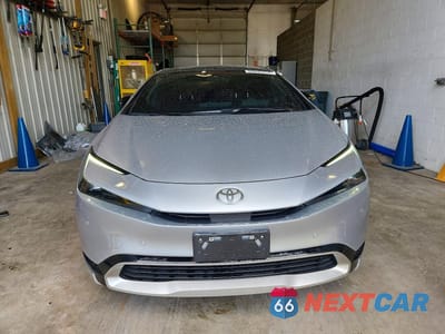 Piąte zdjęcie samochodu w środku: 2024 TOYOTA PRIUS PRIME XSE PREMIUM VIN:JTDACACU2R3015322 - miniatura