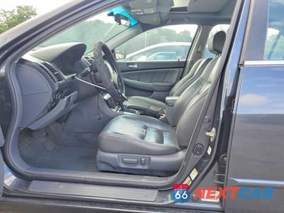 Zdjęcie 7 z 12 samochodu: 2004 HONDA ACCORD EX VIN:1HGCM66854A031991 - miniatura