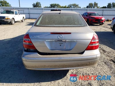 Zdjęcie 6 z 12 samochodu: 2005 MERCEDES-BENZ E 320 VIN:WDBUF65J55A669496 - miniatura