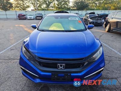 Piąte zdjęcie samochodu w środku: 2019 HONDA CIVIC LX VIN:2HGFC2F60KH574574 - miniatura