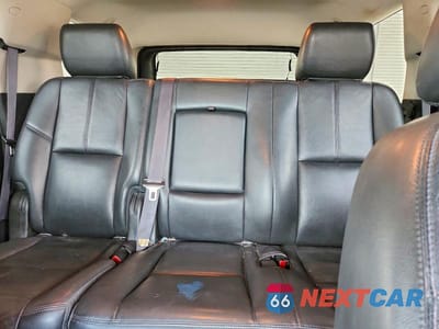 Zdjęcie 10 z 13 samochodu: 2014 GMC YUKON SLT VIN:1GKS2CE09ER117399 - miniatura