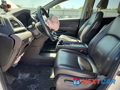 Zdjęcie 7 z 13 samochodu: 2019 HONDA ODYSSEY EXL VIN:5FNRL6H73KB115165 - miniatura