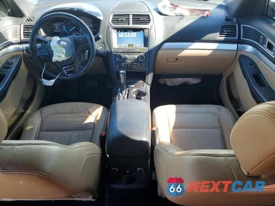 Zdjęcie 8 z 13 samochodu: 2017 FORD EXPLORER XLT VIN:1FM5K7D88HGD05916 - miniatura