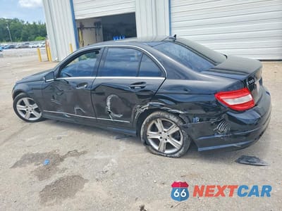 Drugie zdjęcie samochodu z przodu: 2010 MERCEDES-BENZ C 300 VIN:WDDGF5EB2AR103122 - miniatura