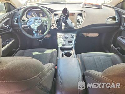Zdjęcie 8 z 12 samochodu: 2015 CHRYSLER 200 LIMITED VIN:1C3CCCAB0FN641817 - miniatura