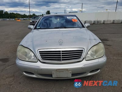 Piąte zdjęcie samochodu w środku: 2001 MERCEDES-BENZ S 500 VIN:WDBNG75J51A195535 - miniatura