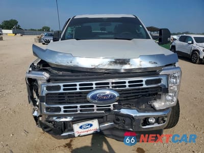 Piąte zdjęcie samochodu w środku: 2025 FORD F250 SUPER DUTY VIN:1FT7W2BT9SEC19920 - miniatura