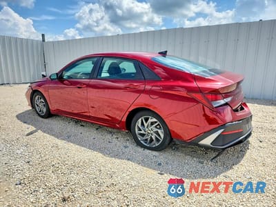 Drugie zdjęcie samochodu z przodu: 2024 HYUNDAI ELANTRA SEL VIN:KMHLM4DG9RU839985 - miniatura